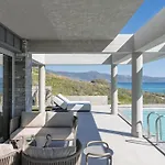 Luxurious Seafront * 卡利斯托斯