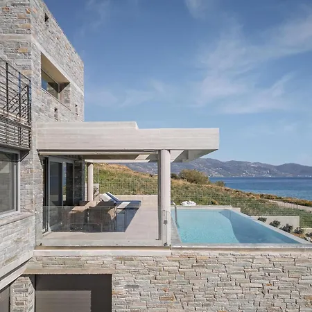 Villa Luxurious Seafront *