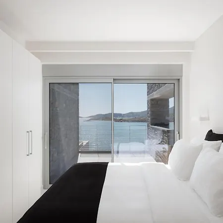 Luxurious Seafront Βίλα *