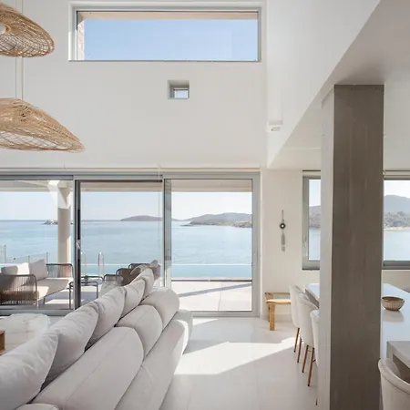 Villa Luxurious Seafront Karystos (Evia)
