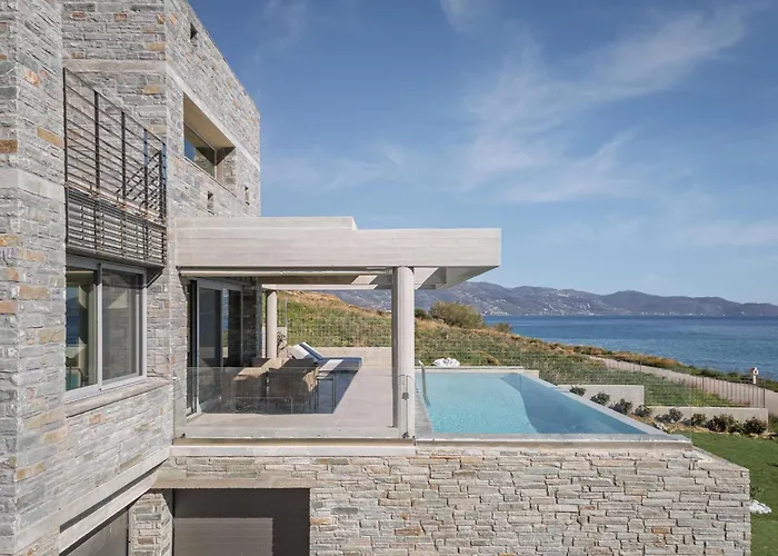Villa Luxurious Seafront *