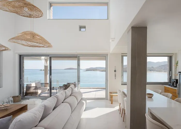 Villa Luxurious Seafront Karystos (Evia)