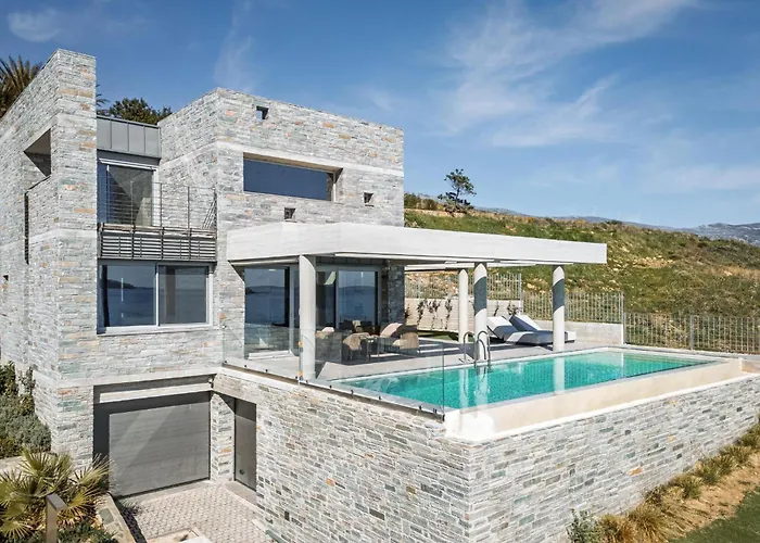 Villa Luxurious Seafront Karystos (Evia)